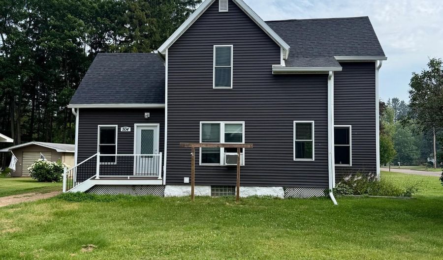 504 FREIBURGER Ave, Antigo, WI 54409 - 3 Beds, 2 Bath