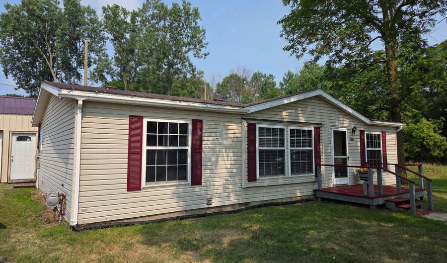 1113 Euclid Ave, Alma, MI 48801 - 3 Beds, 2 Bath