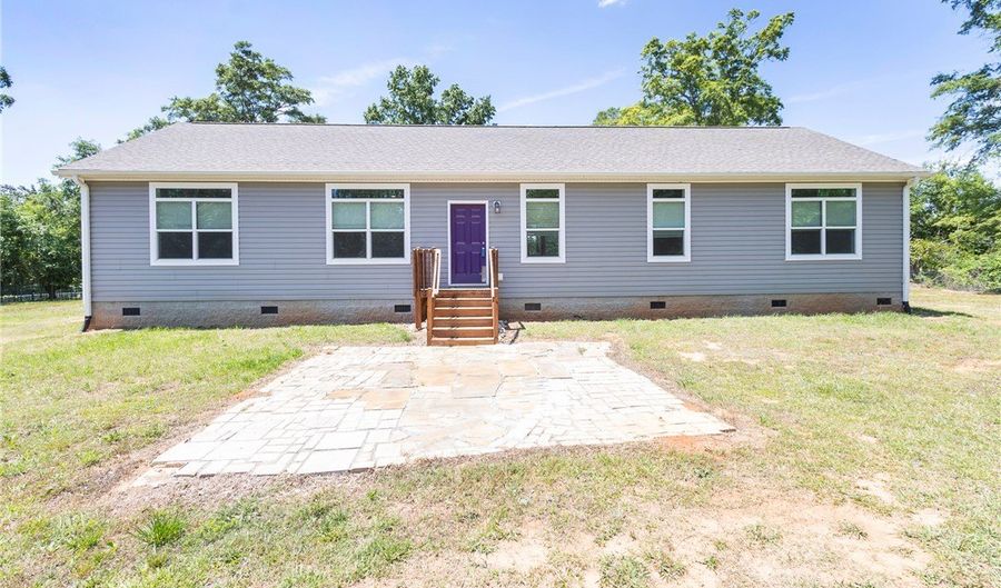 115 Benton Rd, Belton, SC 29627 - 3 Beds, 2 Bath