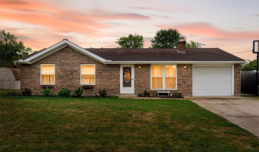 305 E North St, Anna, OH 45302 - 3 Beds, 2 Bath