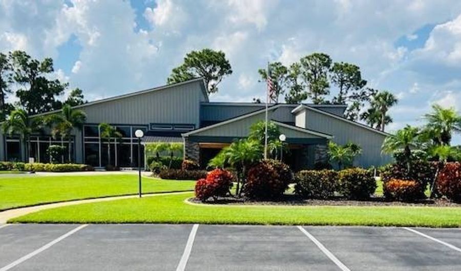 463 NE Snead Cir 110, Avon Park, FL 33825 - 2 Beds, 2 Bath