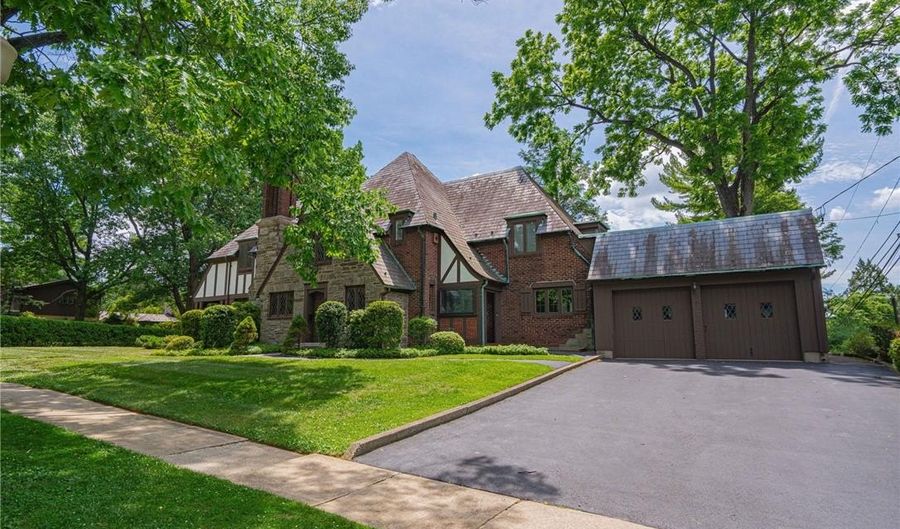 2829 W Gordon St, Allentown, PA 18104 - 5 Beds, 5 Bath