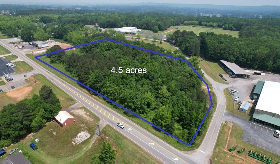 Veterans Parkway, Barnesville, GA 30204 - 0 Beds, 0 Bath