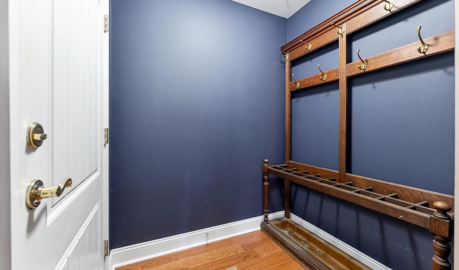 1 CARMEN Dr, Cape May Court House, NJ 08210 - 4 Beds, 2 Bath