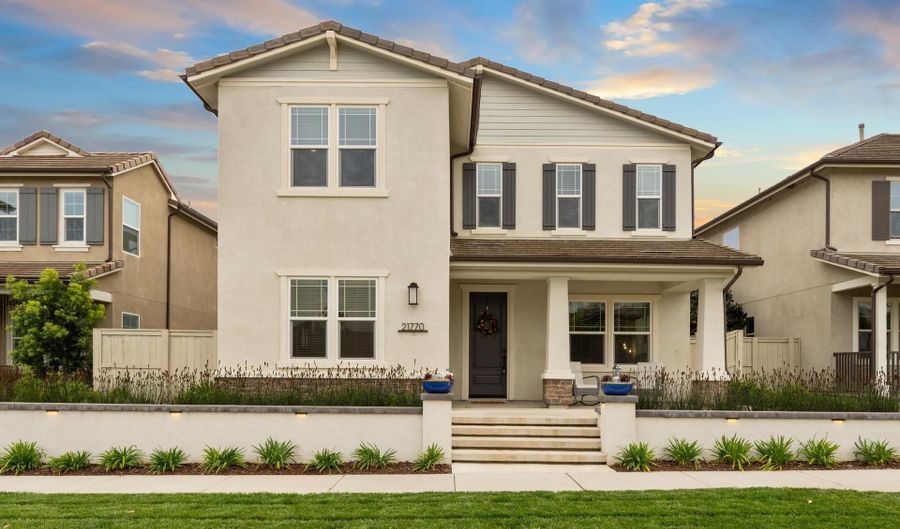 21770 Amble Dr, Escondido, CA 92029 - 4 Beds, 5 Bath