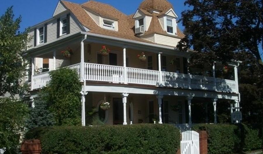 29 4th Ave 1St Floor, Atlantic Highlands, NJ 07716 - 2 Beds, 1 Bath