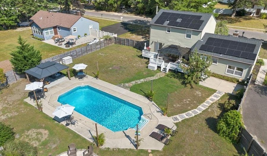 868 WILLOW Way, Atco, NJ 08004 - 4 Beds, 2 Bath