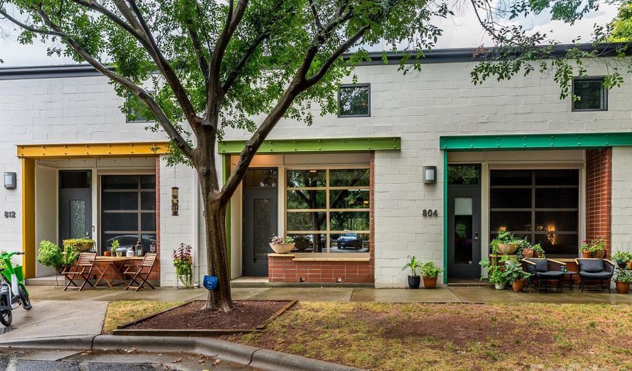 808 Academy St, Charlotte, NC 28205 - 2 Beds, 2 Bath
