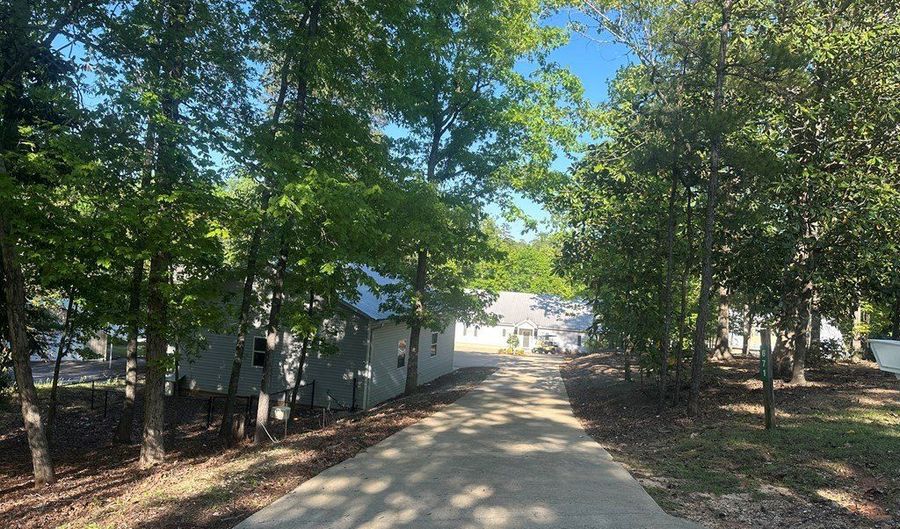 671 Englewood Dr, Abbeville, AL 36310 - 3 Beds, 2 Bath