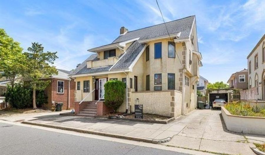 12 N Tallahassee Ave, Atlantic City, NJ 08401 - 5 Beds, 4 Bath