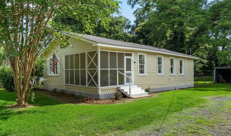 323 Butler Rd, Belcher, LA 71004 - 3 Beds, 2 Bath