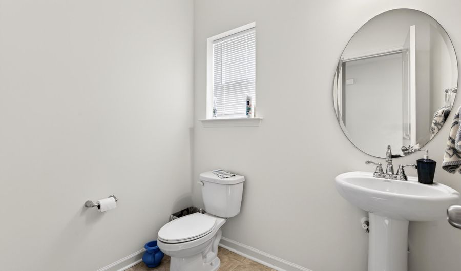 54 Horseshoe Pl, Angier, NC 27501 - 5 Beds, 5 Bath