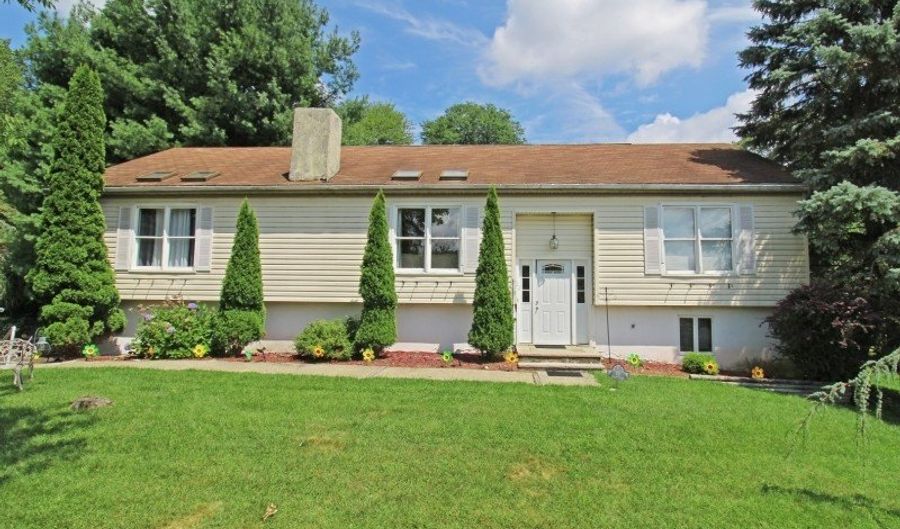 11 Linwood Ave, Andover, NJ 07801 - 3 Beds, 2 Bath