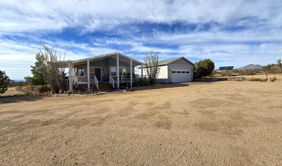 19688 S Diamondback Rd, Yucca, AZ 86438 - 3 Beds, 2 Bath