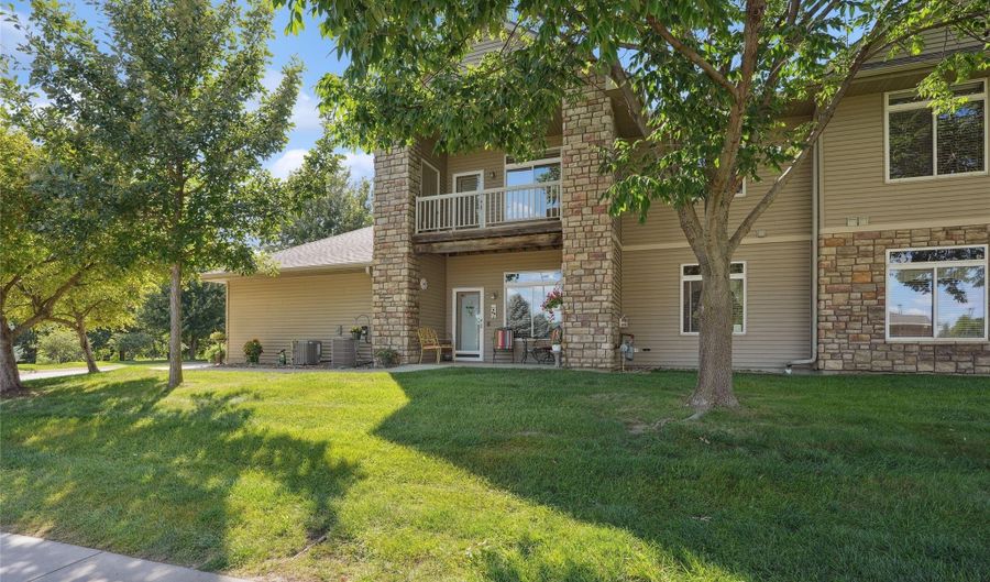 503 Maggie Ln, Altoona, IA 50009 - 2 Beds, 2 Bath