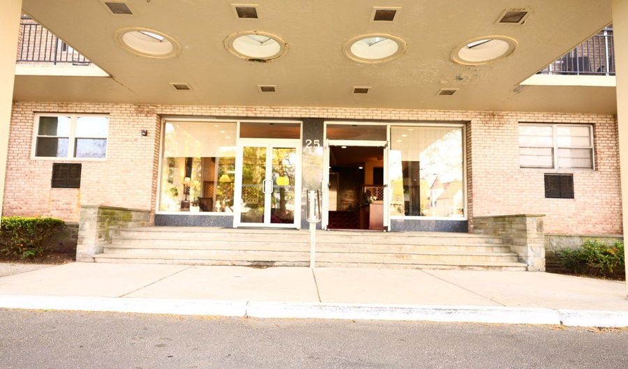 25 Cartright St 7E, Bridgeport, CT 06604 - 2 Beds, 2 Bath