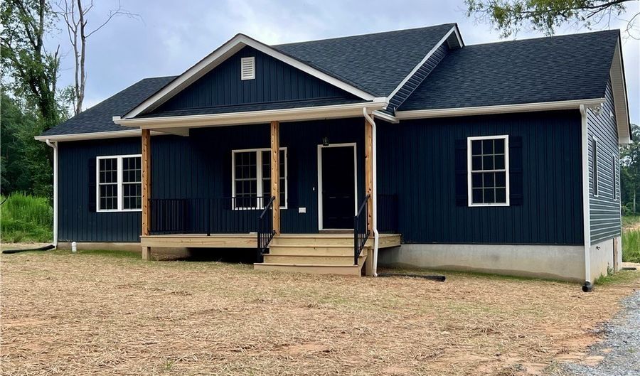 13200 BENT CREEK Rd, Amelia, VA 23002 - 3 Beds, 2 Bath