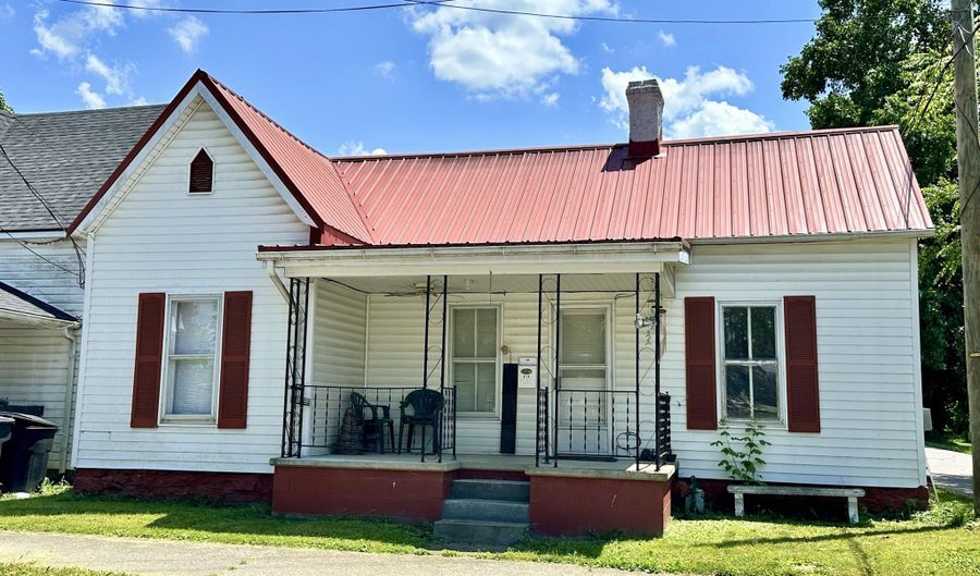 414 E 2nd St, Augusta, KY 41002 - 3 Beds, 2 Bath
