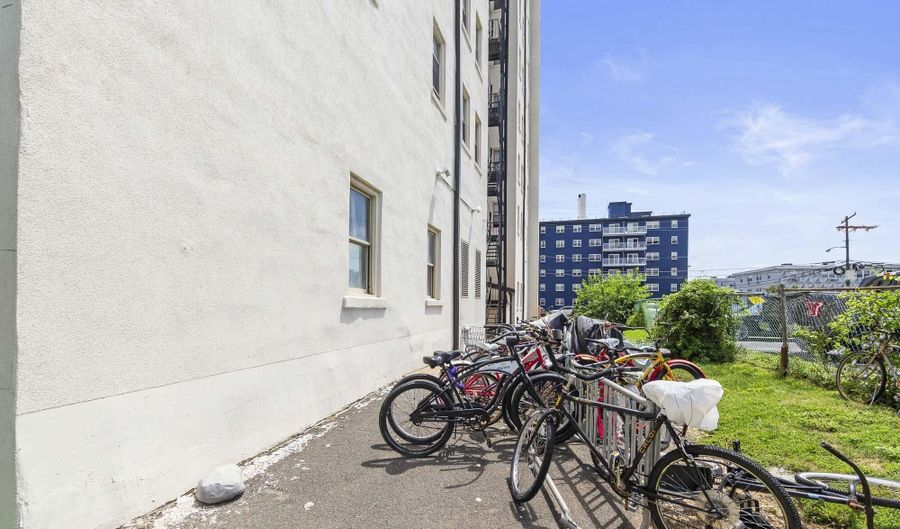 400 Deal Lake Dr 7H, Asbury Park, NJ 07712 - 1 Beds, 1 Bath