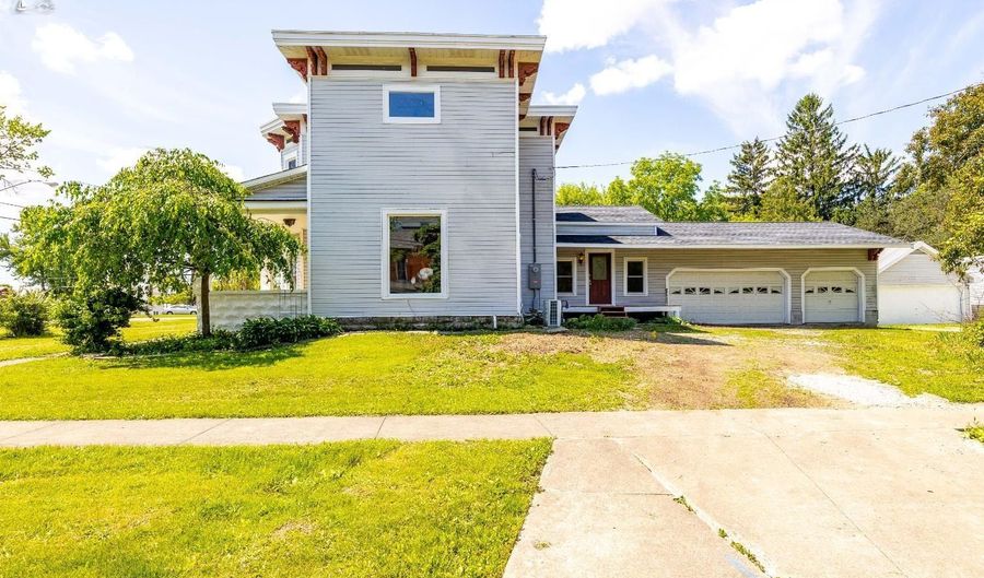 30 Seneca St, Attica, OH 44807 - 4 Beds, 2 Bath