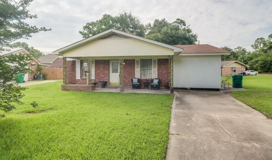 107 Andre Ct, Bay St. Louis, MS 39520 - 4 Beds, 2 Bath