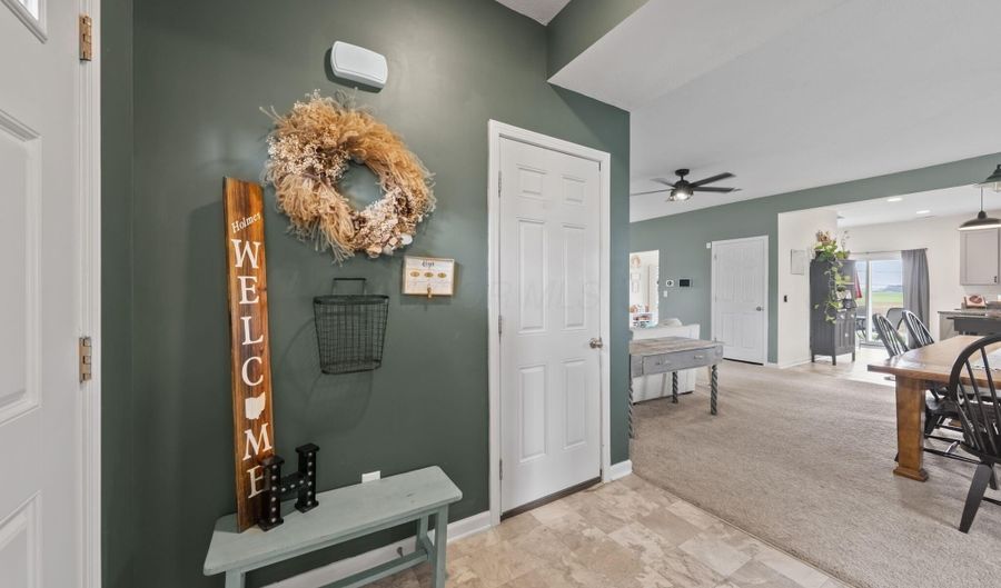 5316 Karst Cir, Ashville, OH 43103 - 4 Beds, 3 Bath