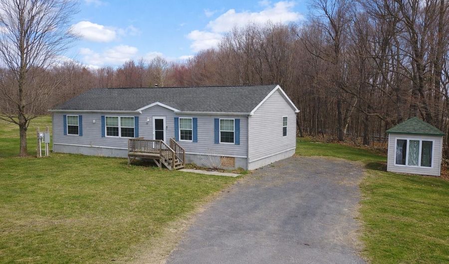 16 Gonyea Rd, Altona, NY 12910 - 3 Beds, 2 Bath