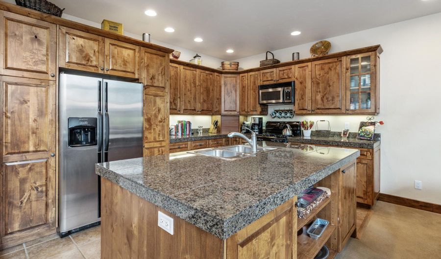 3038 W Wildridge Rd D, Avon, CO 81620 - 3 Beds, 3 Bath