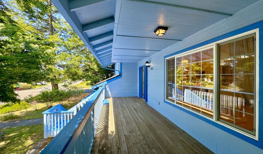 860 JODEE Ln, Brookings, OR 97415 - 3 Beds, 3 Bath