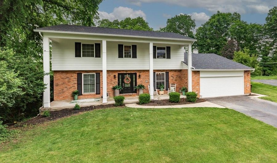 6955 Presidio Ct, Anderson Twp., OH 45244 - 4 Beds, 3 Bath