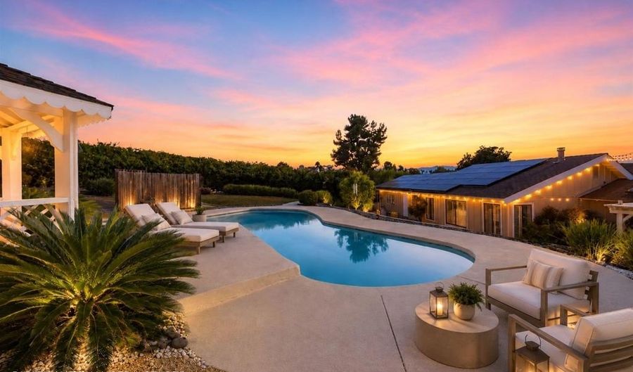 929 Pepper Tree Ln, Fallbrook, CA 92028 - 3 Beds, 2 Bath