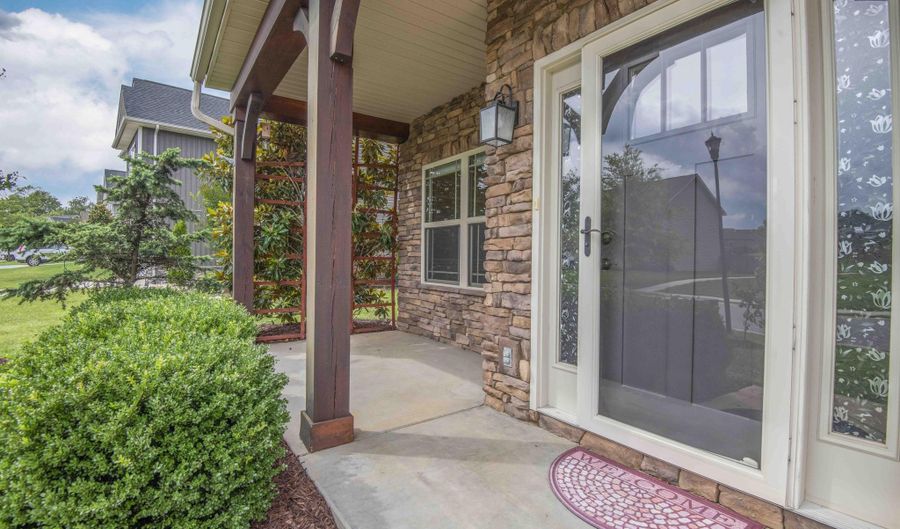 1171 Aspen Glen Dr, Alcoa, TN 37701 - 3 Beds, 3 Bath