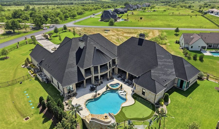 137 Angelina Dr, Aledo, TX 76008 - 7 Beds, 9 Bath