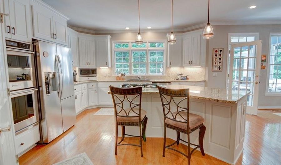 5344 Chaversham Ln, Peachtree Corners, GA 30092 - 5 Beds, 5 Bath
