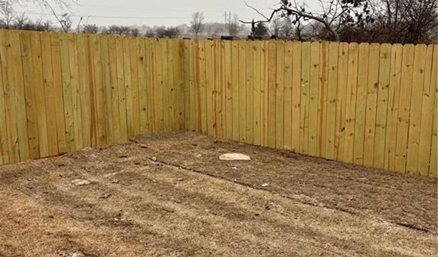 206 NW 67th Ave, Bentonville, AR 72713 - 4 Beds, 2 Bath