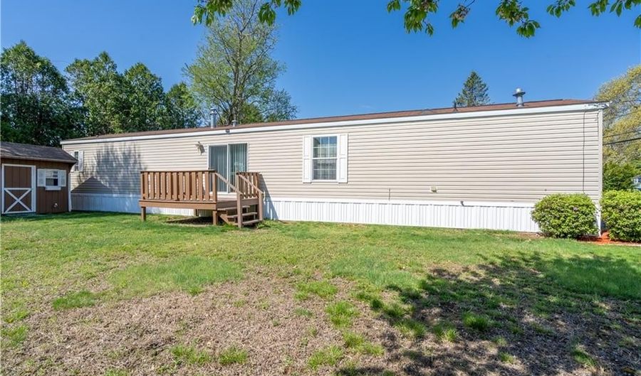 11 Torch Ln, Coventry, RI 02816 - 2 Beds, 2 Bath