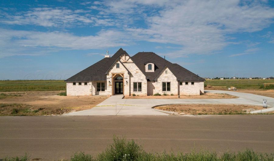 11192 SPANISH BAY Dr, Amarillo, TX 79119 - 5 Beds, 4 Bath