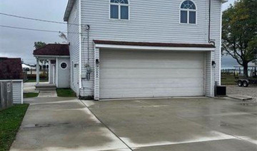 7843 Stark Dr, Algonac, MI 48001 - 3 Beds, 2 Bath