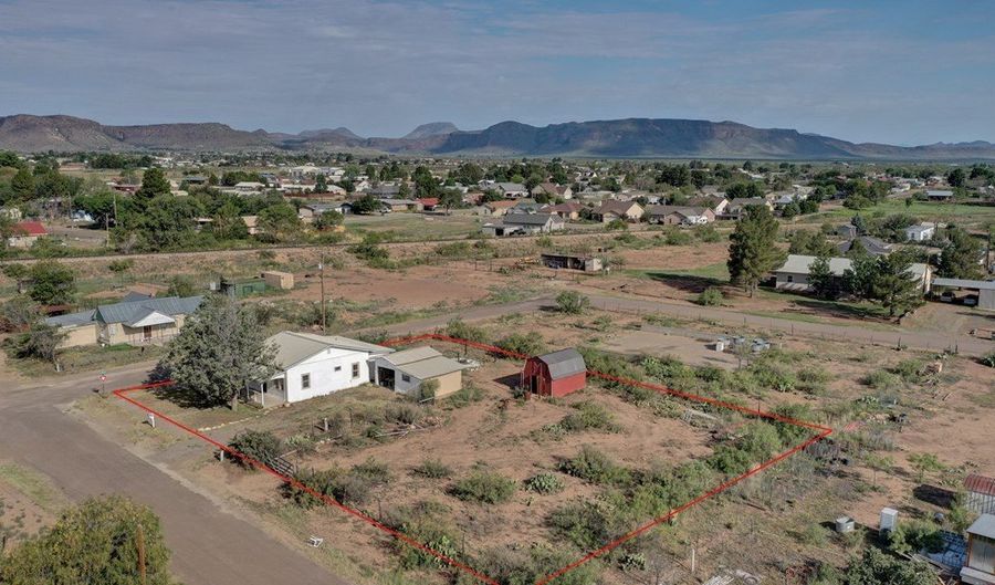 807 Ave A, Alpine, TX 79830 - 2 Beds, 1 Bath
