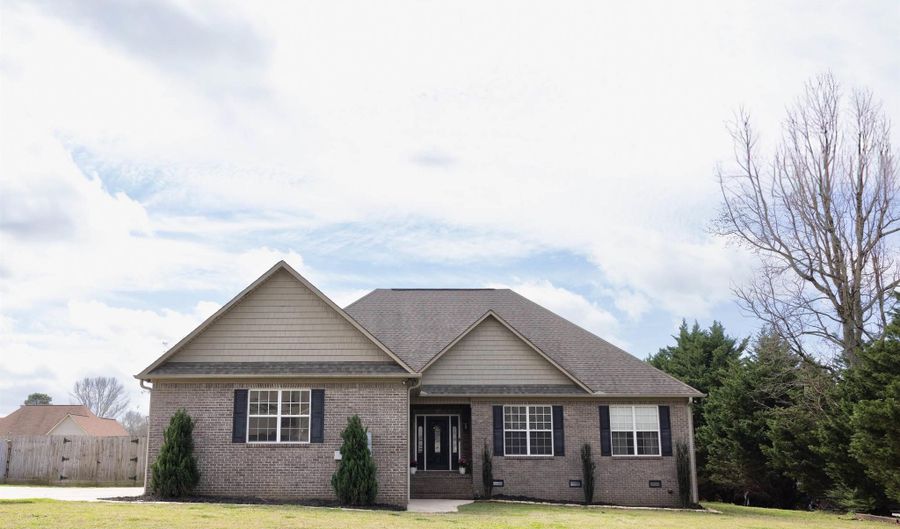 651 Berry Hill Ln SW, Arab, AL 35016 - 4 Beds, 2 Bath