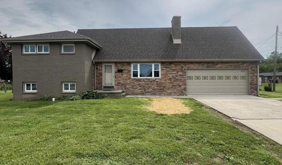 825 N Main St, Barbourville, KY 40906 - 4 Beds, 2 Bath