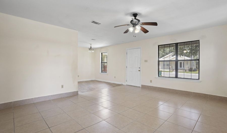324 Haise St, Biloxi, MS 39530 - 3 Beds, 2 Bath