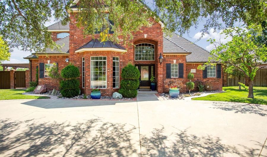 4501 ABERDEEN Dr, Amarillo, TX 79119 - 5 Beds, 4 Bath