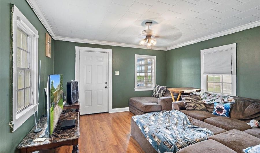 3760 Addis Ln, Addis, LA 70710 - 2 Beds, 1 Bath