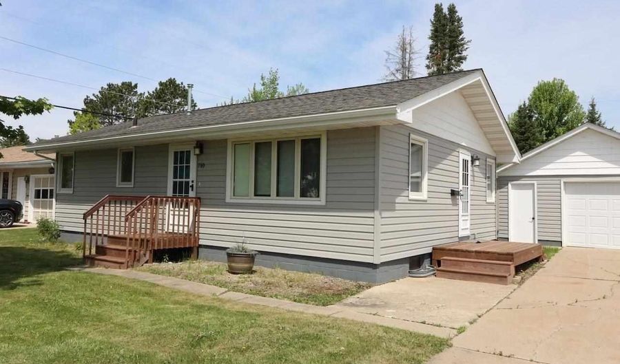 710 Summit St, Aurora, MN 55705 - 3 Beds, 2 Bath