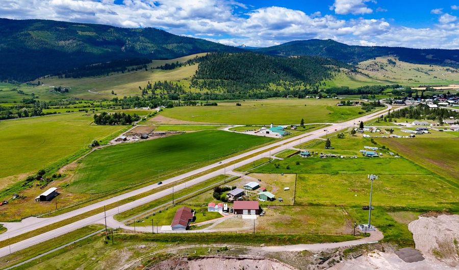 93396 US Highway 93, Arlee, MT 59821 - 4 Beds, 3 Bath