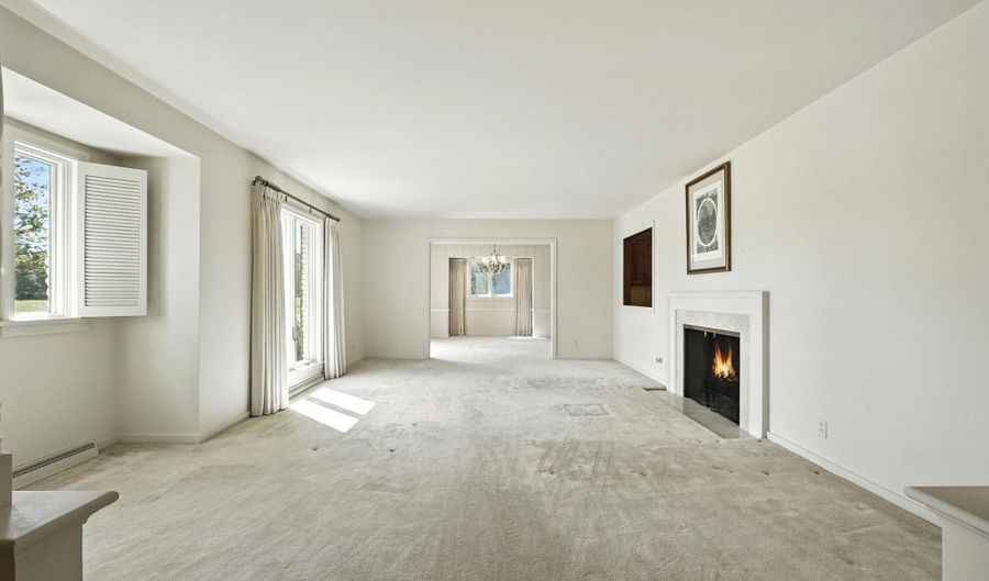 1070 W 100 N, Angola, IN 46703 - 4 Beds, 5 Bath