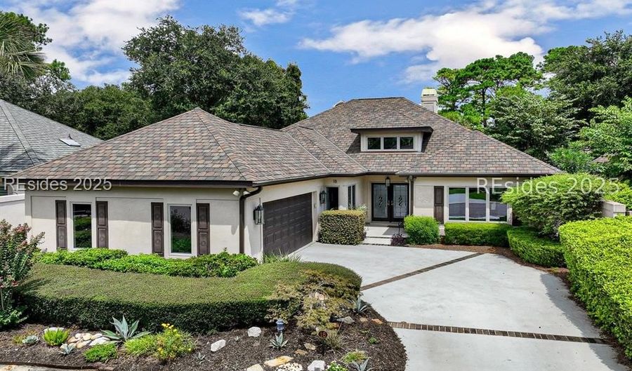 18 Sunset Pl, Hilton Head Island, SC 29926 - 3 Beds, 3 Bath