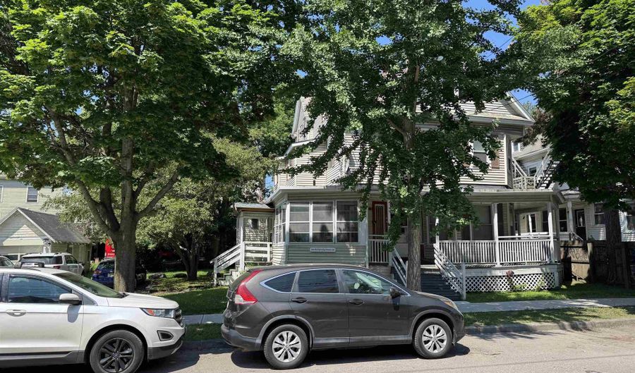 61 S Union St, Burlington, VT 05401 - 7 Beds, 3 Bath