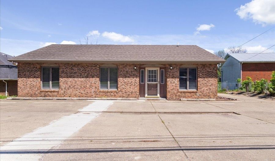 1154 E Main St, Boonville, IN 47601 - 3 Beds, 2 Bath
